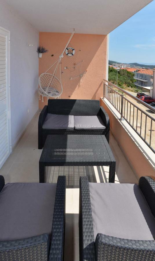 Appartement Apartman Dominik à Makarska Extérieur photo